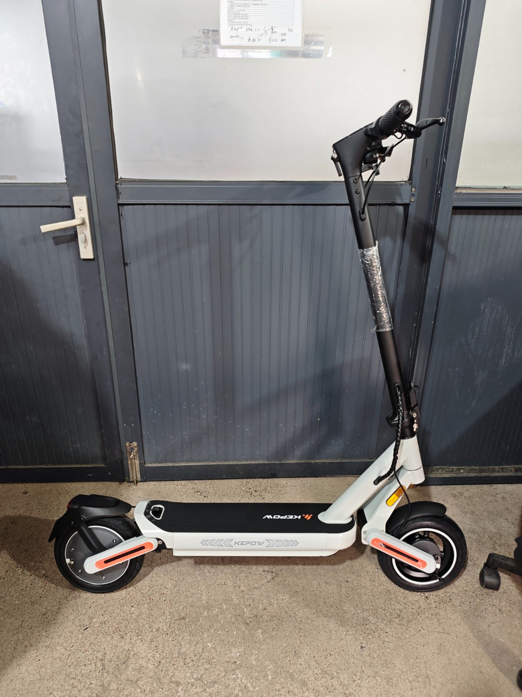 KEPOW E12 Elektrische Step – 500W, 48V/10Ah